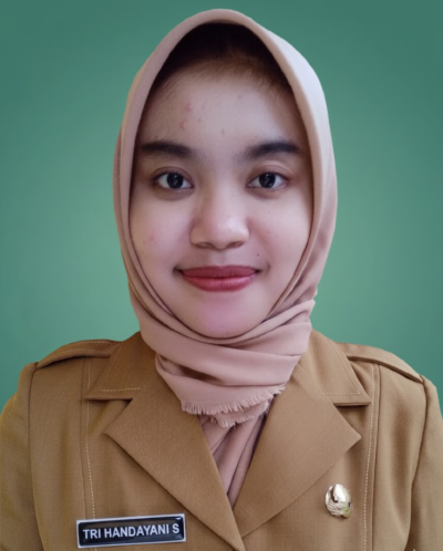 Tri Handayani Setyaningrum, A.Md.Kep